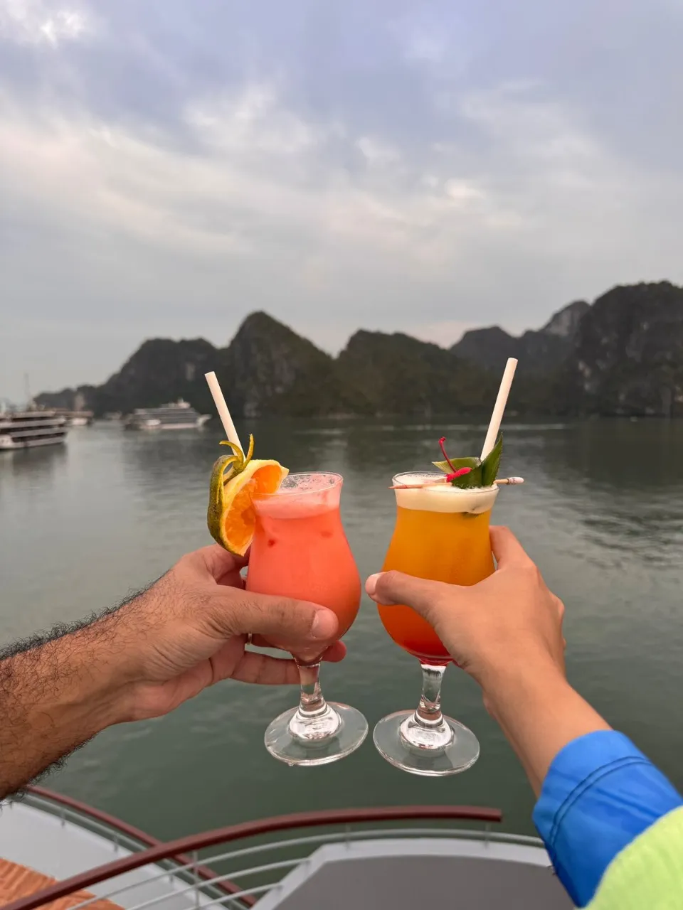A-taste-of-vietnam-13-days-halong-bay-2.webp