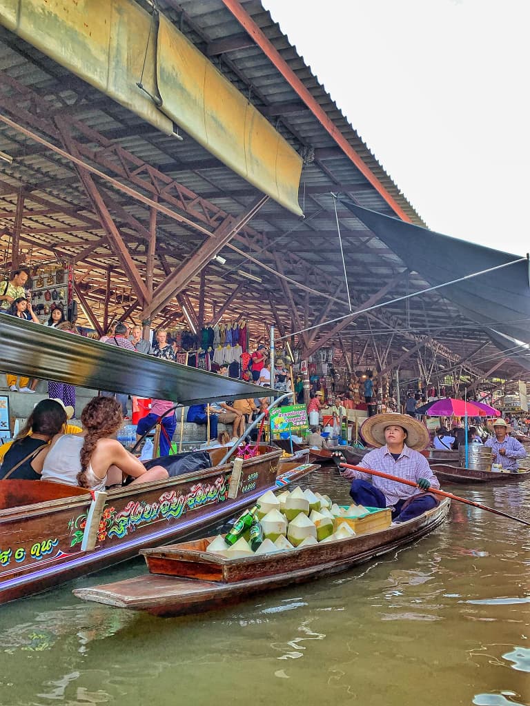 Adventure-Thailand-Tour-12-days-Damnoen-Saduak-Floating-Market-10.jpg