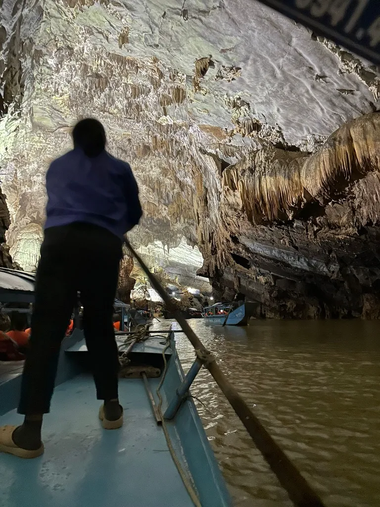 a-journey-through-vietnam-by-rail-and-land-quang-binh-phong-nha-3.webp